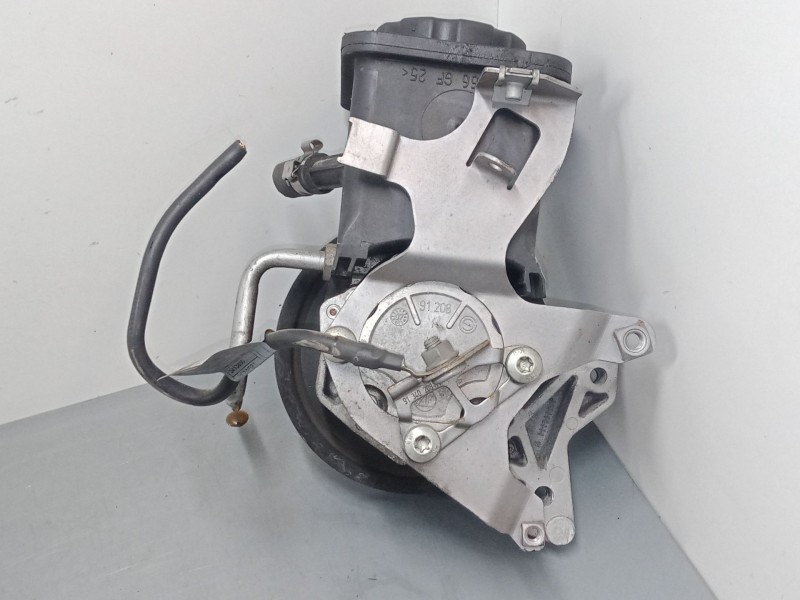 Recambio de bomba servodireccion para bmw x3 (e83) 2.0 d referencia OEM IAM 7692974548  