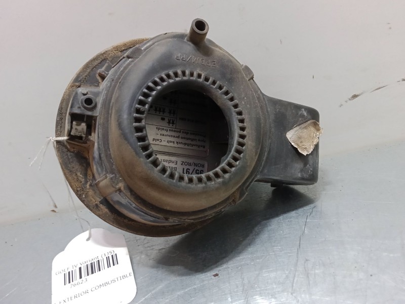 Recambio de tapa exterior combustible para volkswagen golf iv variant (1j5) 1.6 referencia OEM IAM   