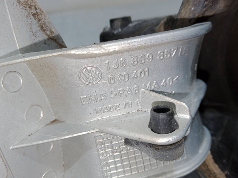 Recambio de tapa exterior combustible para volkswagen golf iv variant (1j5) 1.6 referencia OEM IAM   