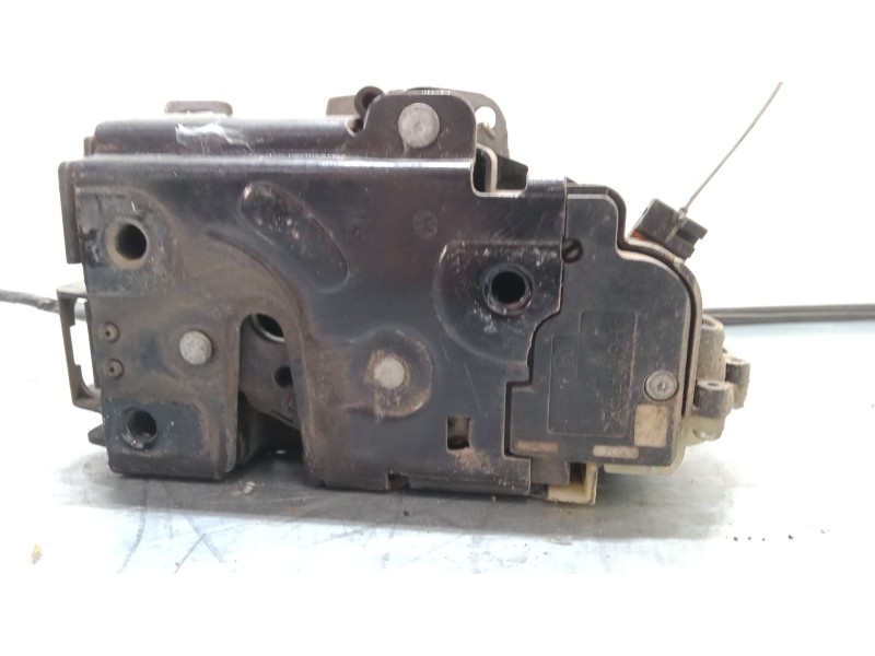 Recambio de cerradura izquierda 3p para seat ibiza iii (6l1) 1.4 16v referencia OEM IAM   