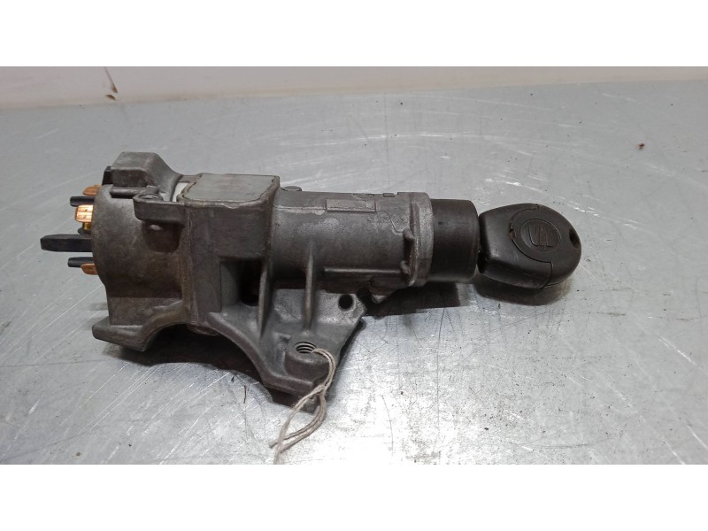 Recambio de clausor para seat ibiza iii (6l1) 1.4 16v referencia OEM IAM   