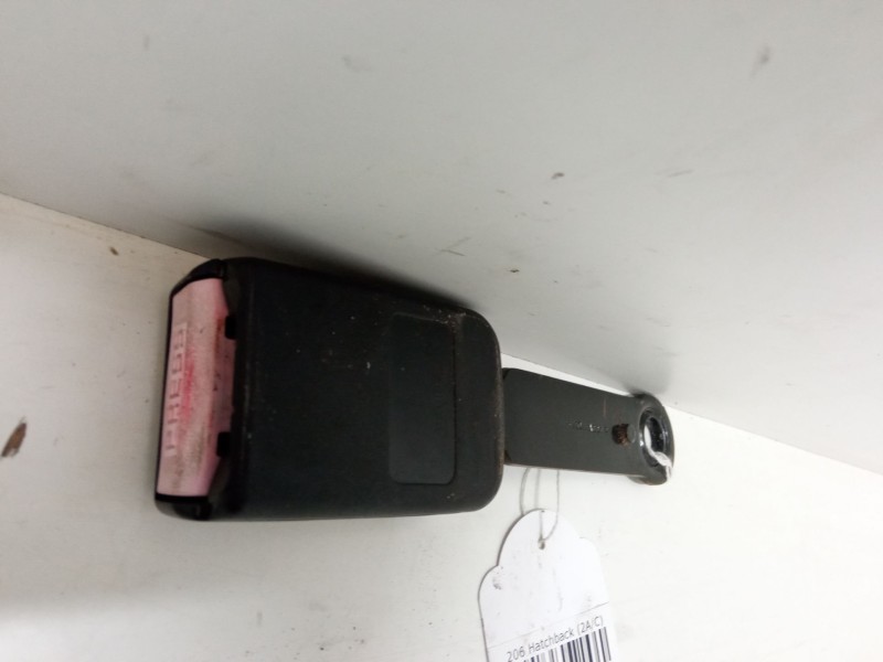 Recambio de anclaje cinturon delantero derecho para peugeot 206 hatchback (2a/c) 1.4 i referencia OEM IAM   