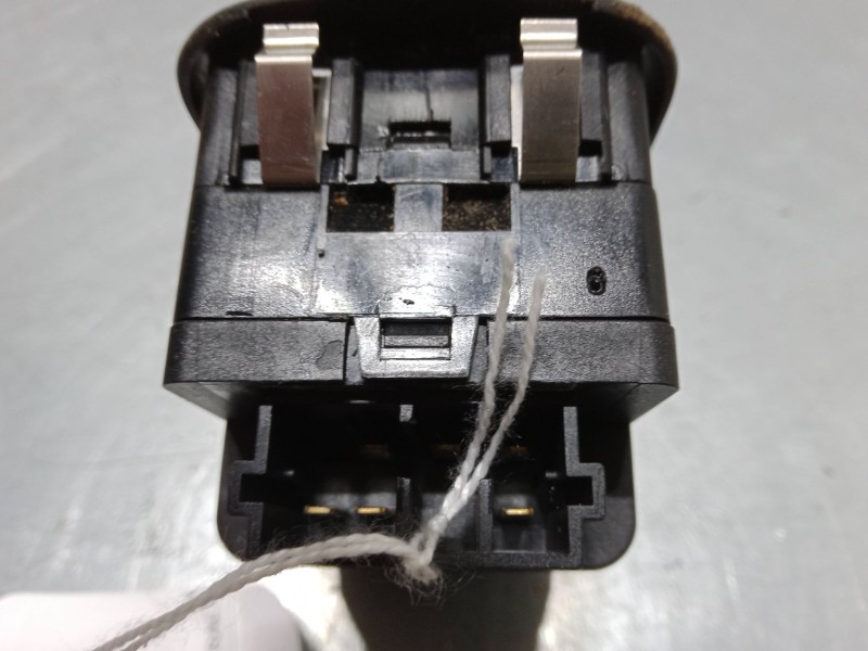 Recambio de mando elevalunas central para peugeot 206 hatchback (2a/c) 1.4 i referencia OEM IAM   