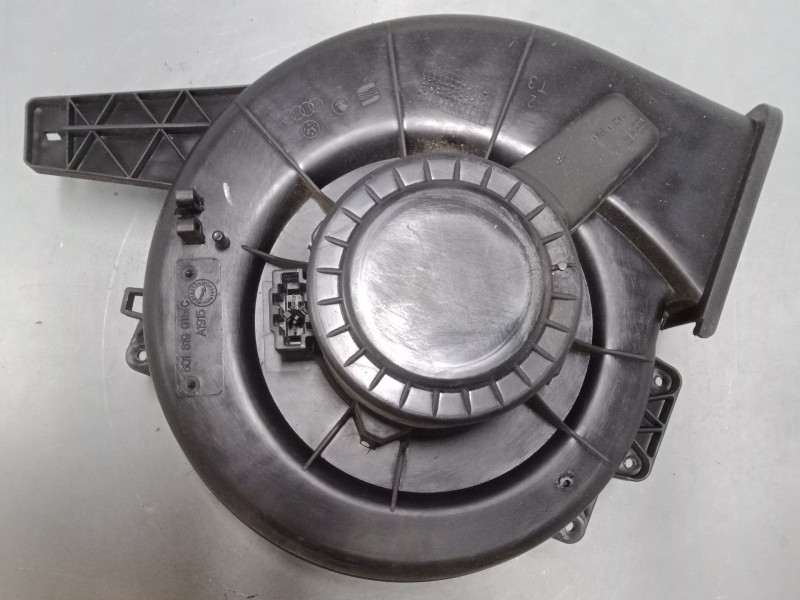 Recambio de motor calefaccion para volkswagen polo iv (9n_, 9a_) 1.4 16v referencia OEM IAM   