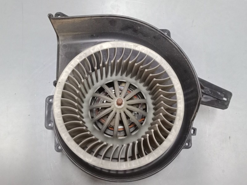 Recambio de motor calefaccion para volkswagen polo iv (9n_, 9a_) 1.4 16v referencia OEM IAM   