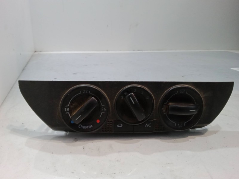 Recambio de mando calefaccion / a/a para volkswagen polo iv sedán (9a4, 9a2, 9n2, 9a6) 1.9 sdi referencia OEM IAM    Recambio de mando calefaccion / a/a para volkswagen polo iv sedán (9a4, 9a2, 9n2, 9a6) 1.9 sdi referencia OEM IAM