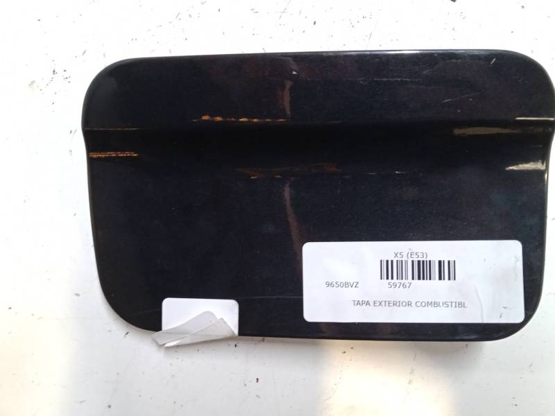 TAPA EXTERIOR COMBUSTIBLE 