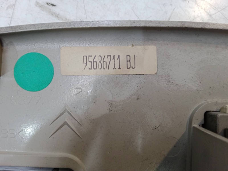 Recambio de luz interior delantera para citroën xsara (n1) 2.0 hdi 90 referencia OEM IAM   