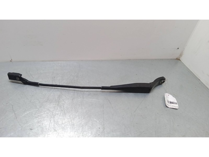 Recambio de brazo limpia delantero izquierdo para peugeot 208 i (ca_, cc_) 1.2 vti 82 referencia OEM IAM   