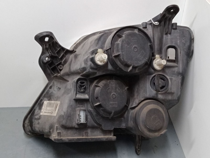 Recambio de faro derecho para opel meriva a monospace (x03) 1.7 dti (e75) referencia OEM IAM 93321053  