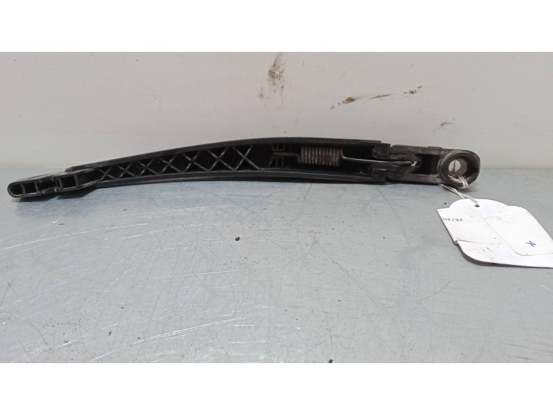 Recambio de brazo limpia trasero para peugeot 208 i (ca_, cc_) 1.2 vti 82 referencia OEM IAM   