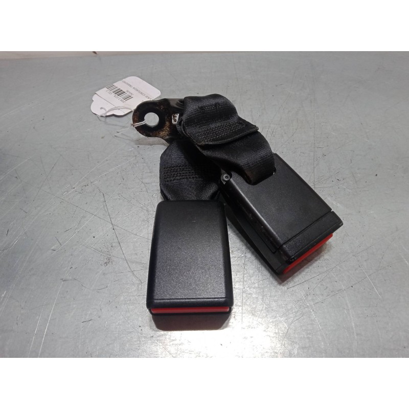 Recambio de anclaje cinturon trasero derecho para peugeot 208 i (ca_, cc_) 1.2 vti 82 referencia OEM IAM   