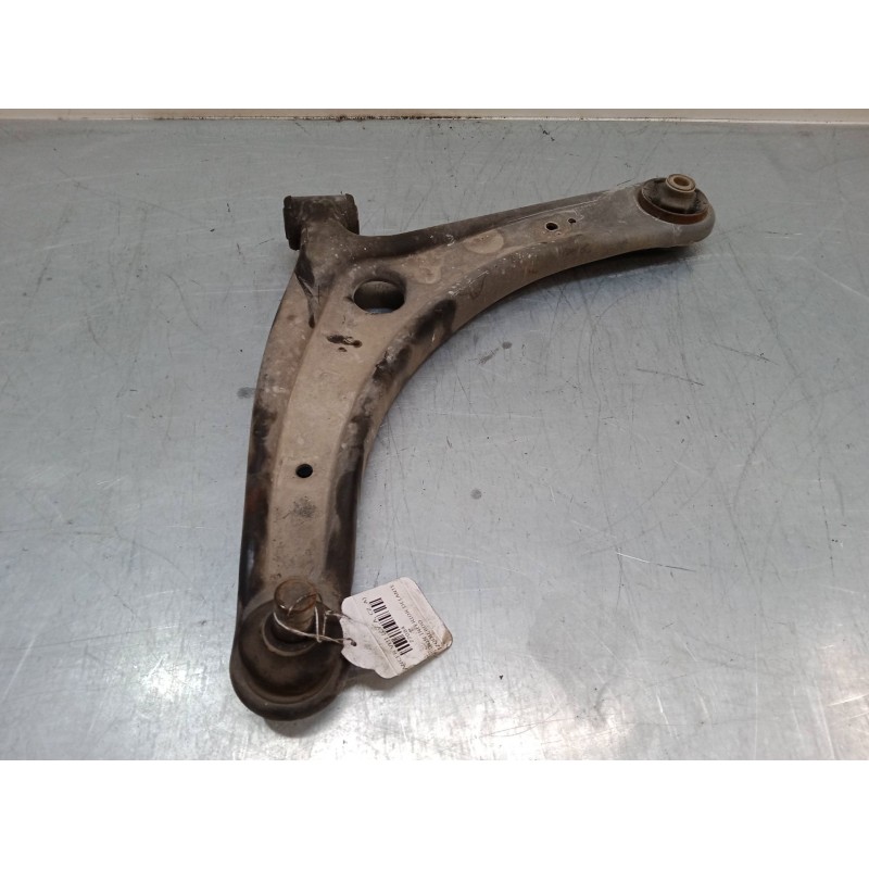 Recambio de brazo suspension inferior delantero izquierdo para mitsubishi lancer viii (cy_a, cz_a) 1.5 referencia OEM IAM   