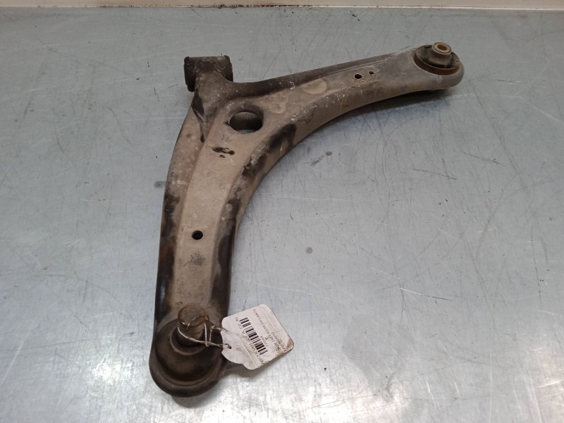 Recambio de brazo suspension inferior delantero izquierdo para mitsubishi lancer viii (cy_a, cz_a) 1.5 referencia OEM IAM   