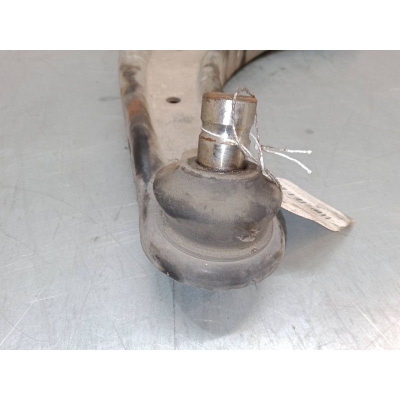 Recambio de brazo suspension inferior delantero izquierdo para mitsubishi lancer viii (cy_a, cz_a) 1.5 referencia OEM IAM   