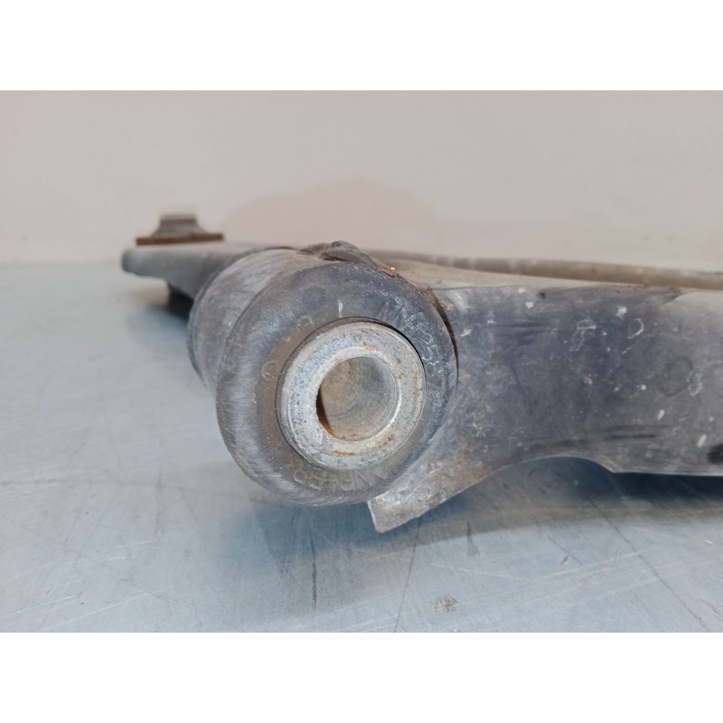 Recambio de brazo suspension inferior delantero izquierdo para mitsubishi lancer viii (cy_a, cz_a) 1.5 referencia OEM IAM   