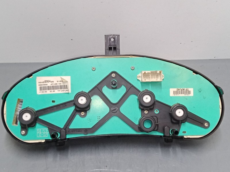 Recambio de cuadro instrumentos para peugeot 206 hatchback (2a/c) 1.4 i referencia OEM IAM 9645096480  