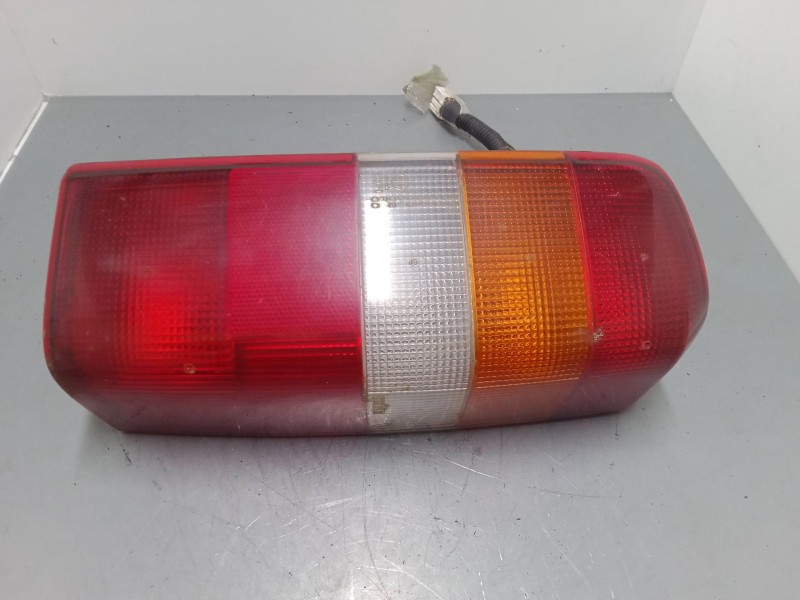 Recambio de piloto trasero derecho para jeep cherokee (xj) 2.5 td 4x4 referencia OEM IAM CC55155610AC  