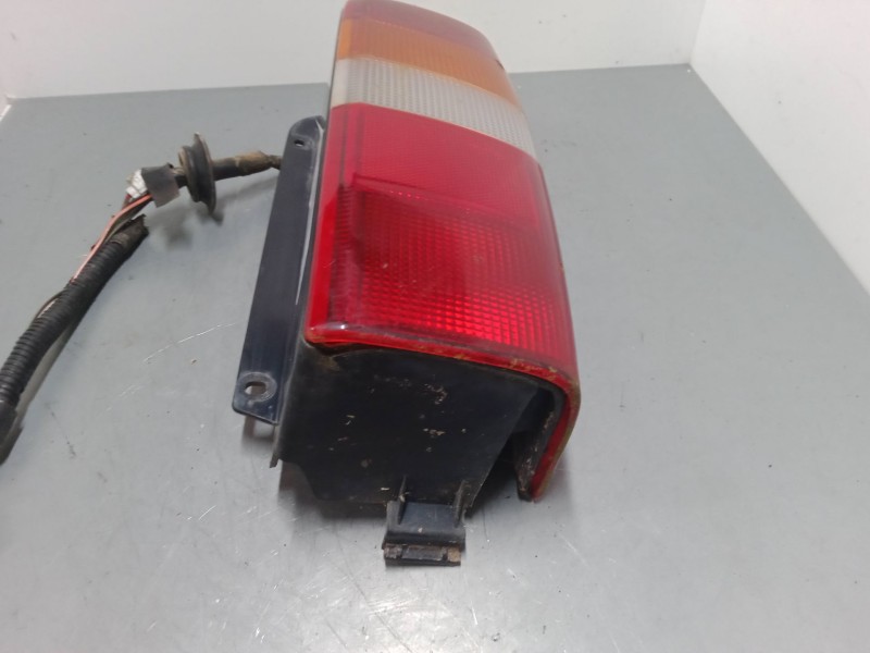 Recambio de piloto trasero derecho para jeep cherokee (xj) 2.5 td 4x4 referencia OEM IAM CC55155610AC  