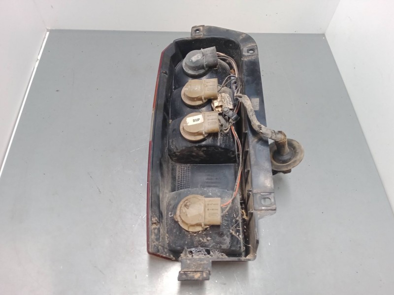 Recambio de piloto trasero derecho para jeep cherokee (xj) 2.5 td 4x4 referencia OEM IAM CC55155610AC  