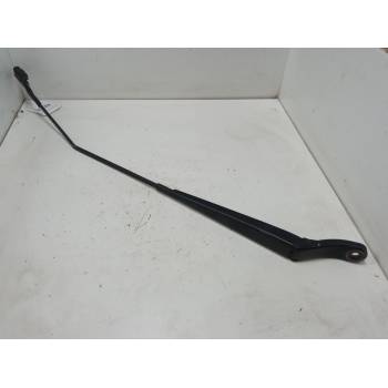 BRAZO LIMPIA DELANTERO DERECHO 
