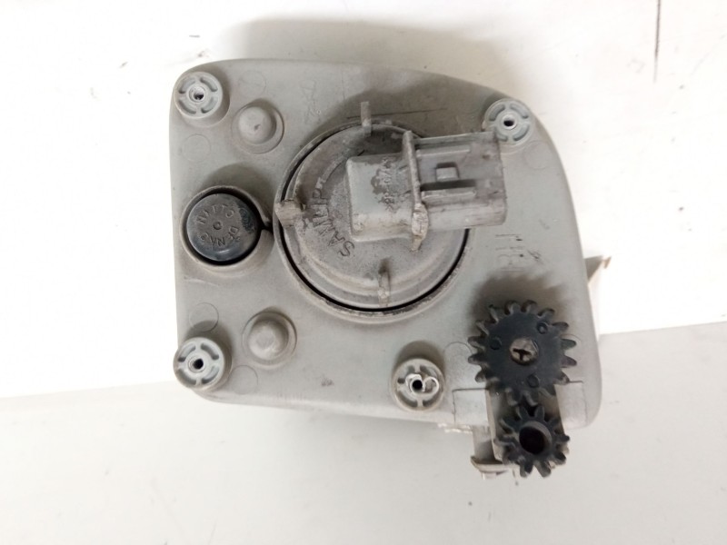 Recambio de faro antiniebla derecho para hyundai h-1 / starex autobús (a1) 2.5 crdi referencia OEM IAM   
