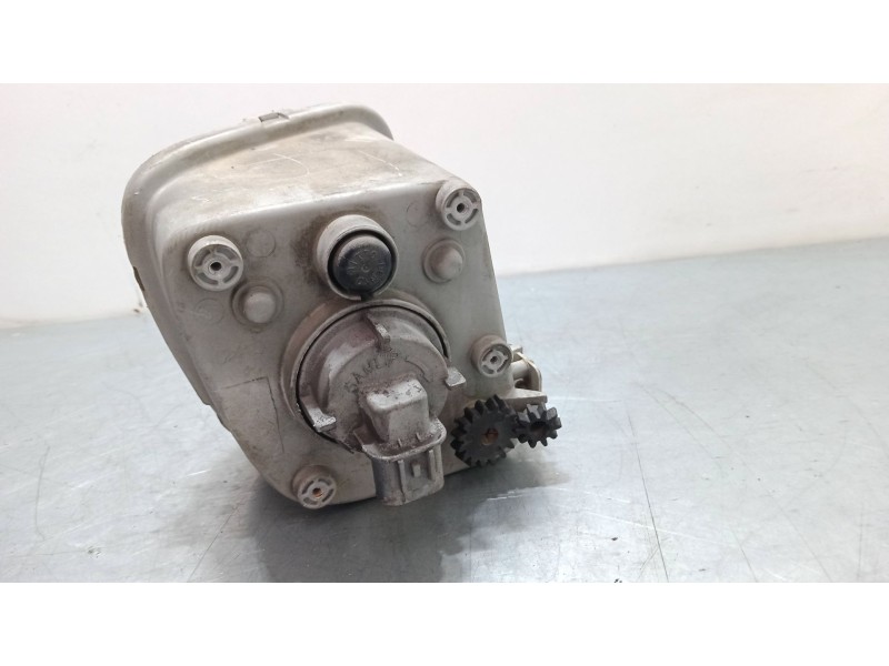 Recambio de faro antiniebla izquierdo para hyundai h-1 / starex autobús (a1) 2.5 crdi referencia OEM IAM   