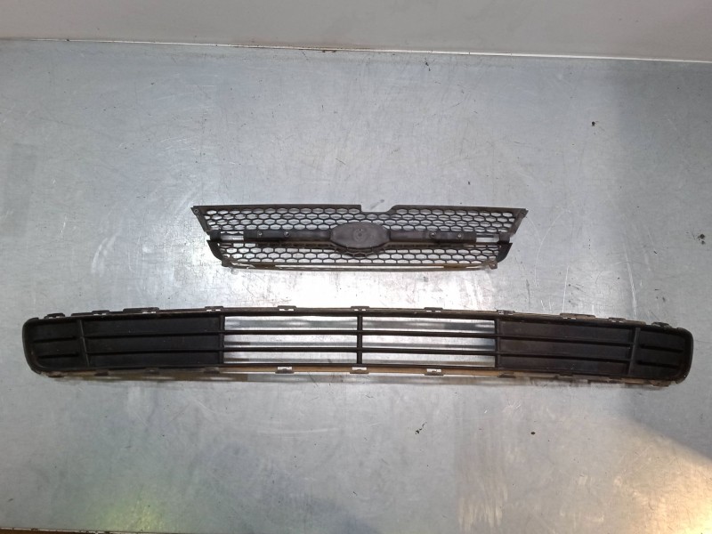 Recambio de rejilla inferior paragolpes para hyundai getz (tb) 1.1 referencia OEM IAM   