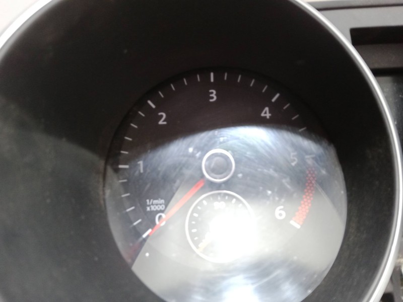 Recambio de cuadro instrumentos para volkswagen golf vi (5k1) 1.6 tdi referencia OEM IAM 5K0920872A  