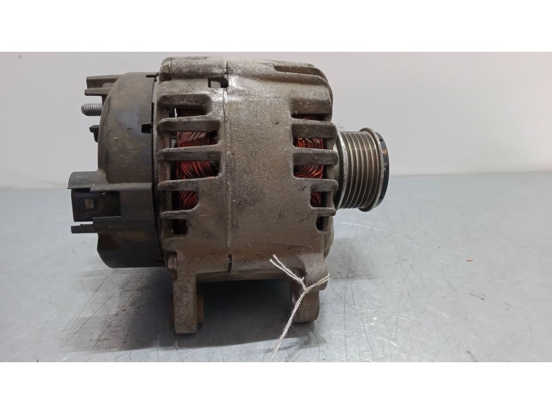 Recambio de alternador para volkswagen golf vi (5k1) 1.6 tdi referencia OEM IAM 03L903023F  