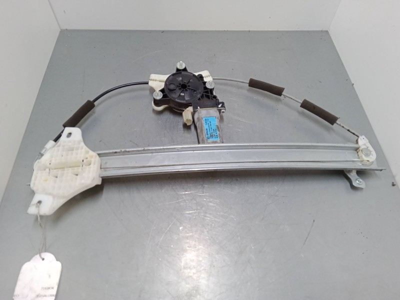Recambio de elevalunas electrico delantero derecho para hyundai i20 ii (gb, ib) 1.2 referencia OEM IAM 82460C7000  