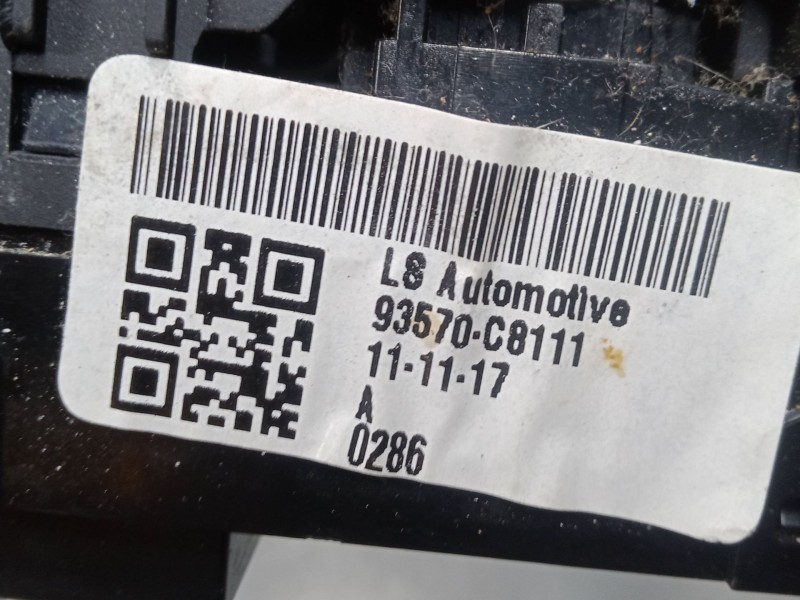 Recambio de mando elevalunas delantero izquierdo para hyundai i20 ii (gb, ib) 1.2 referencia OEM IAM 93570C8111  