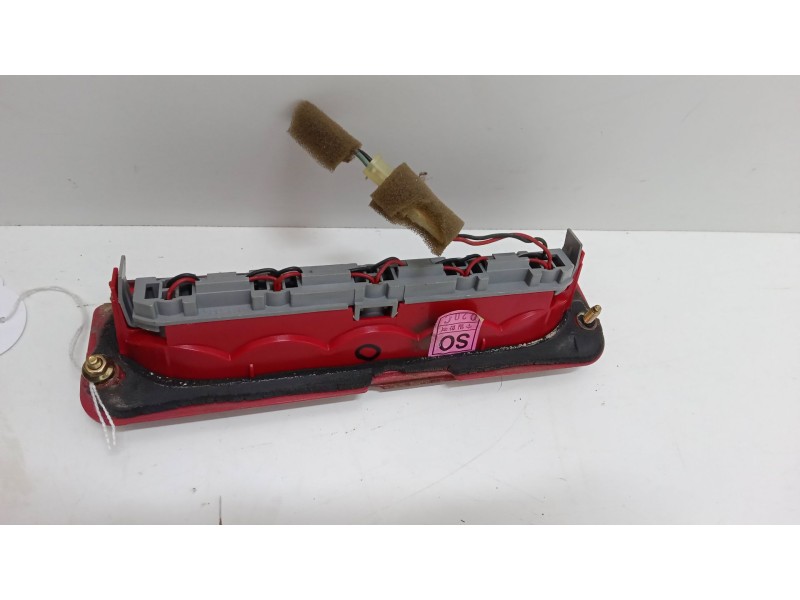 Recambio de luz central de freno para chevrolet nubira station wagon 1.8 referencia OEM IAM   