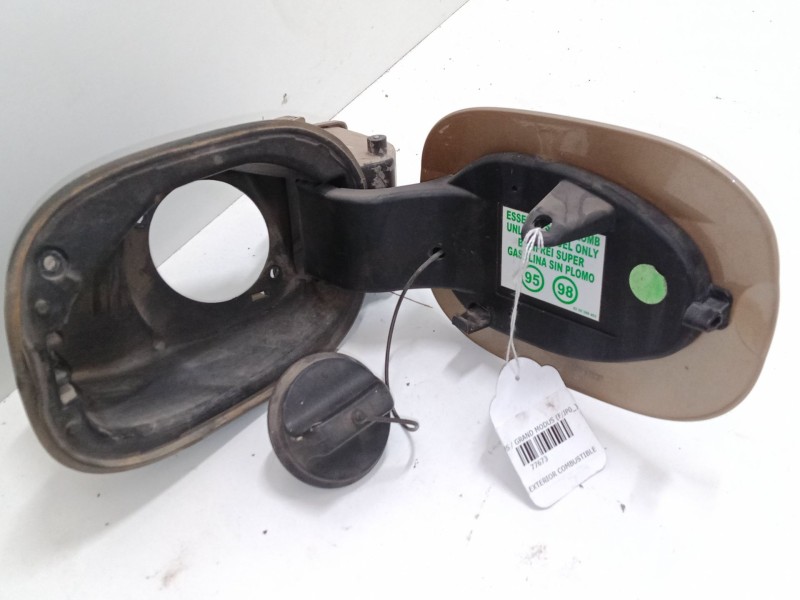 Recambio de tapa exterior combustible para renault modus / grand modus (f/jp0_) 1.4 (jp01, jp0j) referencia OEM IAM   