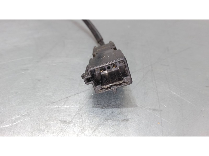 Recambio de anclaje cinturon delantero izquierdo para renault modus / grand modus (f/jp0_) 1.4 (jp01, jp0j) referencia OEM IAM  