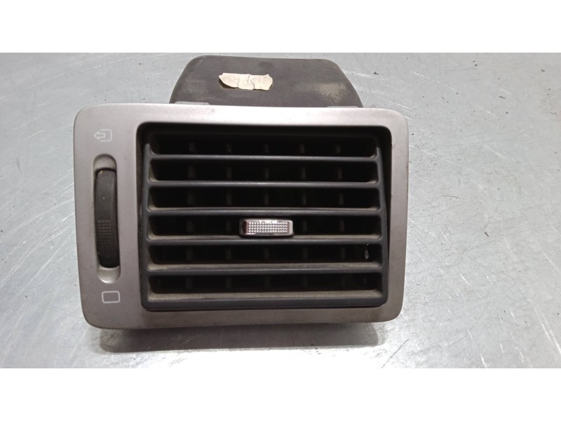 Recambio de aireador izquierdo para peugeot 307 (3a/c) 2.0 hdi 135 referencia OEM IAM   