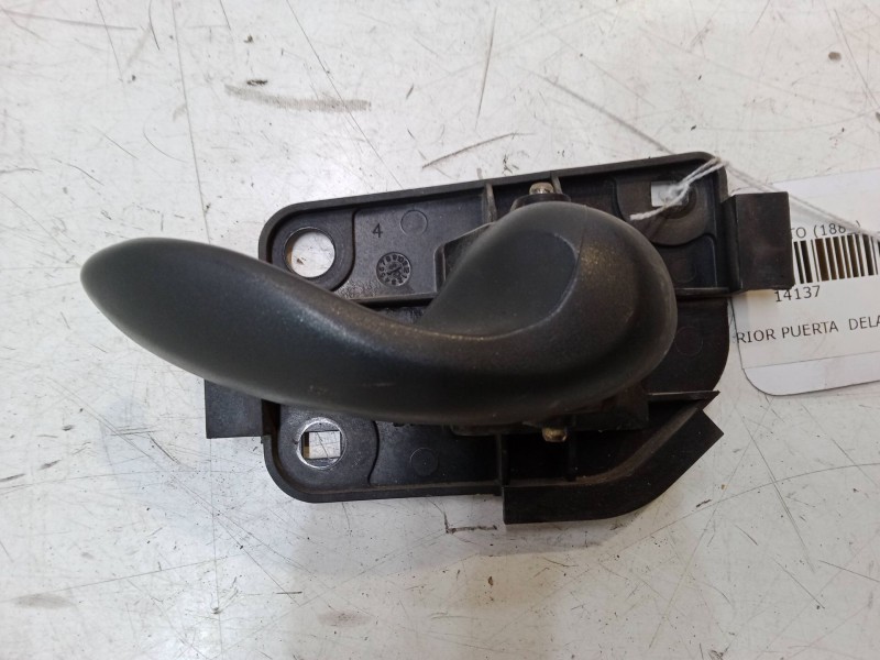 Recambio de maneta interior puerta delantera derecha para fiat punto (188_) 1.4 referencia OEM IAM   