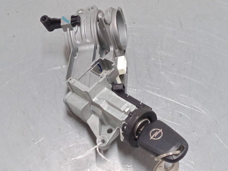 Recambio de clausor para opel zafira b furgoneta/monovolumen (a05) 1.9 cdti van (m75) referencia OEM IAM N0501882  