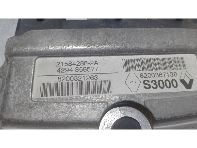 Recambio de centralita motor uce para renault scénic ii (jm0/1_) 1.6 (jm0c, jm0j, jm1b) referencia OEM IAM 8200321263  