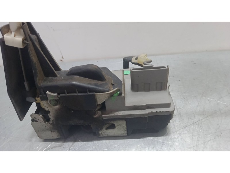 Recambio de cerradura puerta delantera derecha para peugeot 307 (3a/c) 1.6 hdi referencia OEM IAM 96456865  