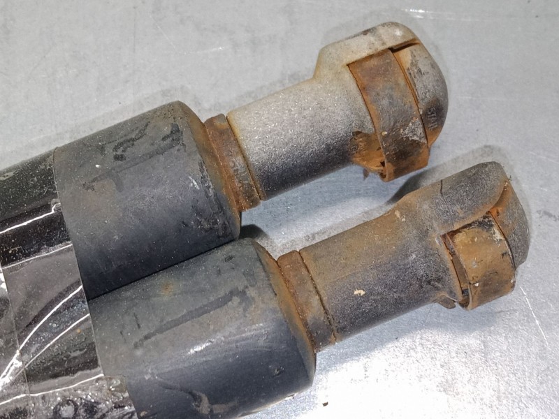 Recambio de amortiguadores malet/porton para toyota avensis (_t25_) 2.4 (azt251_) referencia OEM IAM   