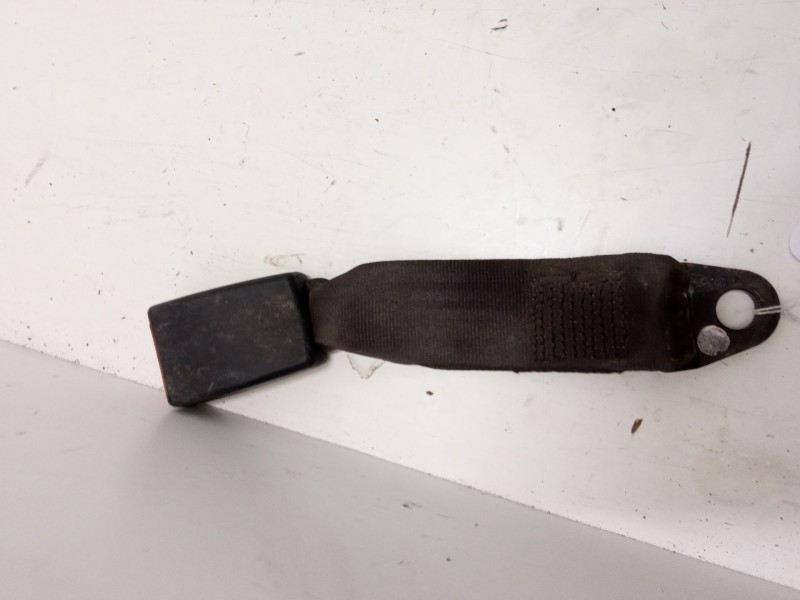 Recambio de anclaje cinturon trasero derecho para fiat doblo furgoneta/monovolumen (223_) 1.3 jtd 16v referencia OEM IAM   