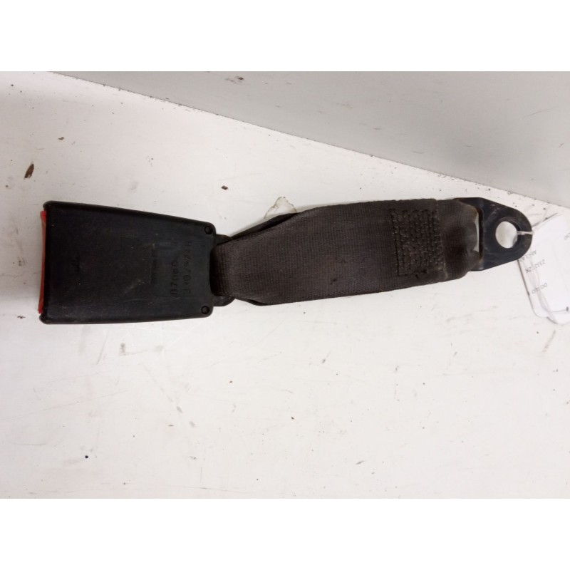 Recambio de anclaje cinturon trasero derecho para fiat doblo furgoneta/monovolumen (223_) 1.3 jtd 16v referencia OEM IAM   