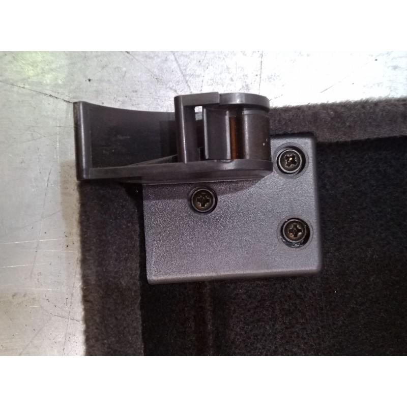 Recambio de bandeja trasera para opel corsa c (x01) 1.4 (f08, f68) referencia OEM IAM   