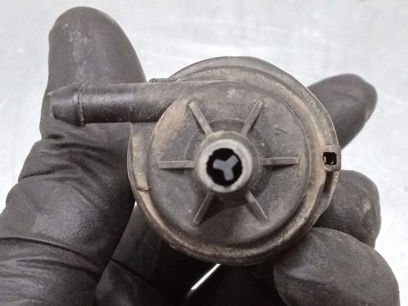 Recambio de bomba limpiaparabrisas para bmw 3 (e46) 316 i referencia OEM IAM   