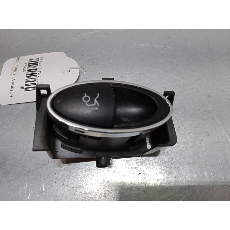 Recambio de boton apertura porton para mercedes-benz clase e (w211) e 270 cdi (211.016) referencia OEM IAM 5010034369200  