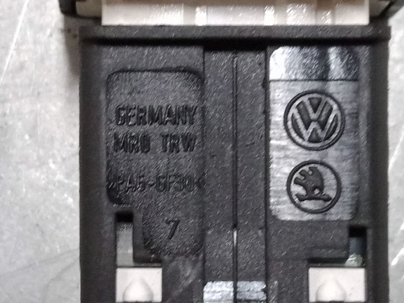 Recambio de boton esp para volkswagen passat b6 variant (3c5) 2.0 tdi referencia OEM IAM   