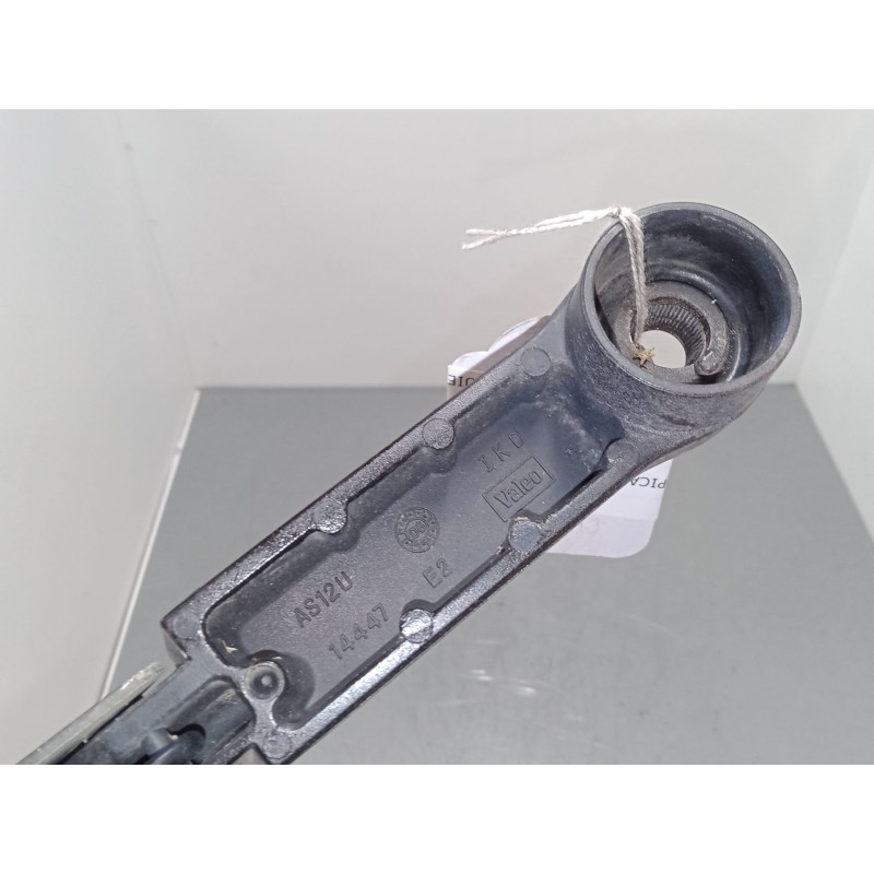 Recambio de brazo limpia delantero izquierdo para citroën c4 picasso i monospace (ud_) 1.8 i 16v referencia OEM IAM   