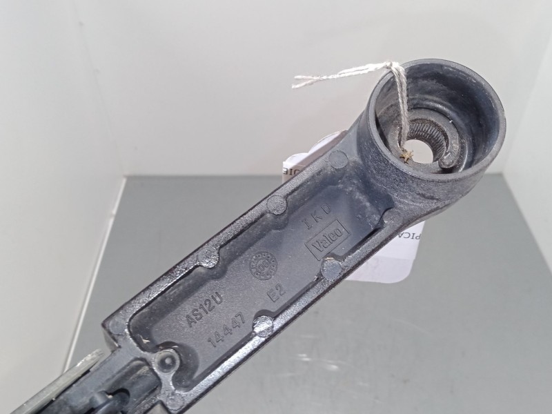 Recambio de brazo limpia delantero izquierdo para citroën c4 picasso i monospace (ud_) 1.8 i 16v referencia OEM IAM   