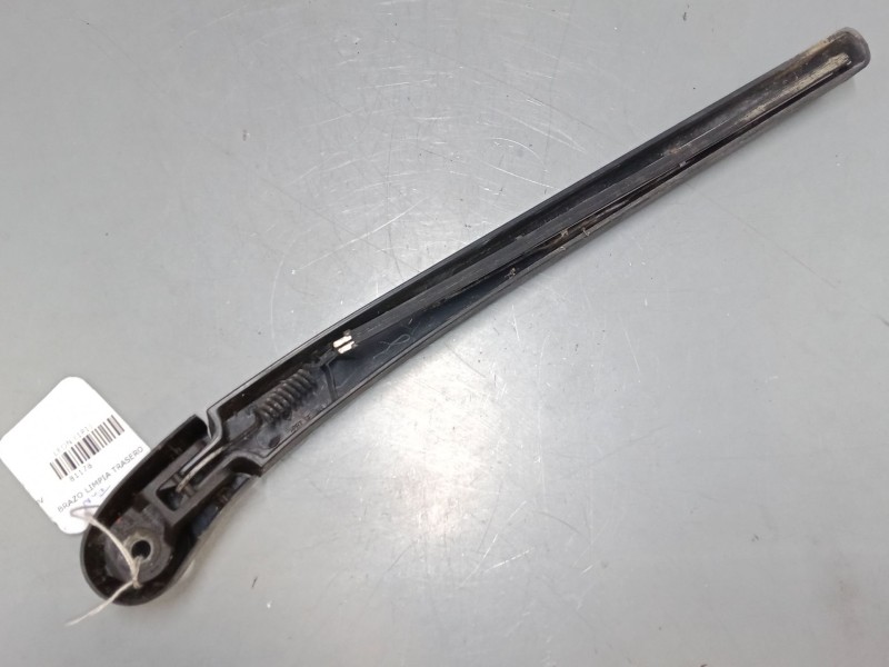 Recambio de brazo limpia trasero para seat leon (1p1) 1.9 tdi referencia OEM IAM   